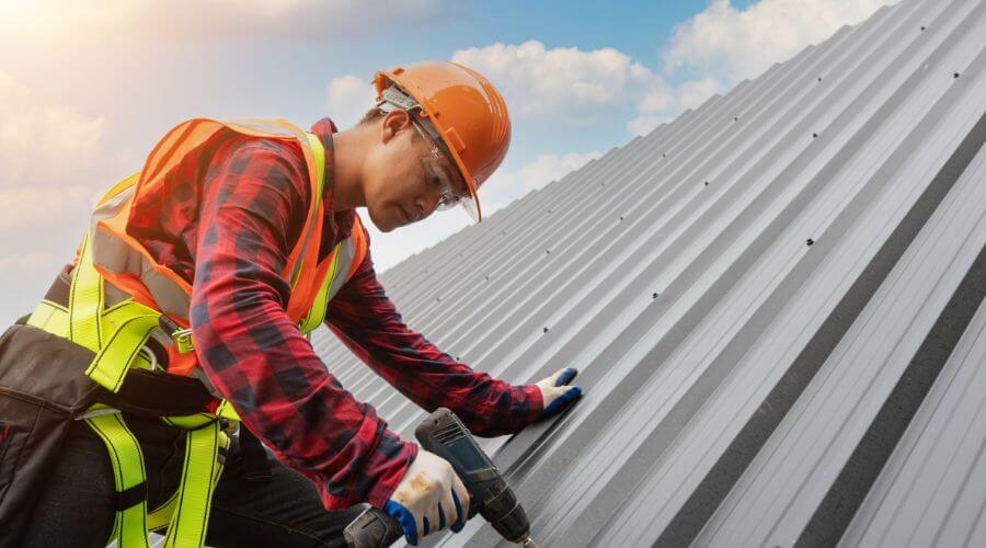 Professional Emergency Roof Repairs services in New London, OH